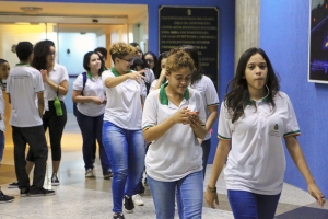 Assembleia Legislativa recebe jovens da Escola Profissional Joaquim Albano