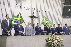 Associação dos Jovens Advogados do Ceará é homenageada na AL