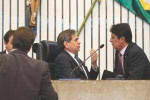 Deputado Agenor Neto diz respeitar estratégia da base aliada, mas criticou a não liberação de apartes para que a oposição fizesse contraponto