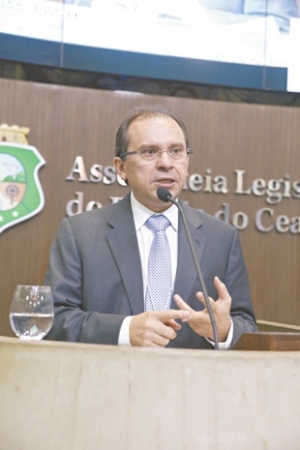 Deputado Carlos Matos defende que a Justiça cumpra o seu dever e salve a democracia