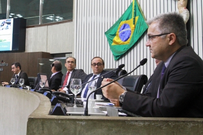 Presidente da Cagece, Neurisangelo Freitas,