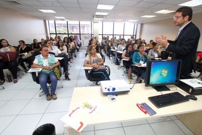 Curso de formação de profissionais de saúde e assistência social para prevenção de homicídios