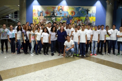 Alunos da Escola Estadual de Ensino Profissional Professor César Campelo participam do Projeto O Parlamento e sua História