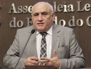 Deputado Carlomano Marques (PMDB)