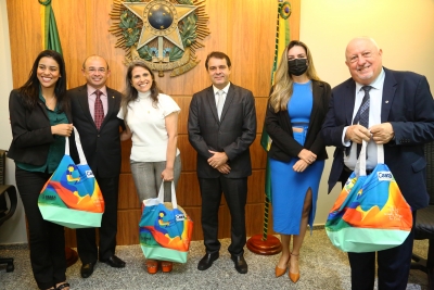 Representantes da Unale visitam setores da Alece