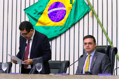 Abertura dos trabalhos da sessão plenária desta terça-feira