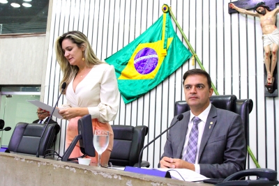 Leitura do expediente na abertura da sessão plenária desta quarta-feira