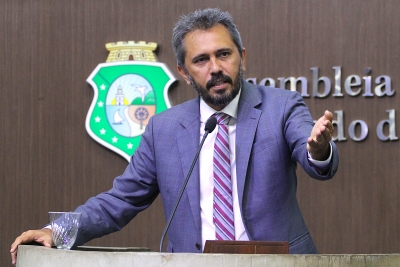 Deputado Elmano Freitas