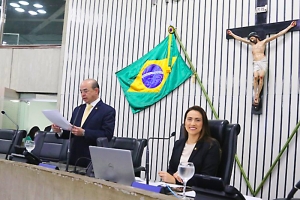 Leitura do expediente da sessão legislativa desta quinta-feira