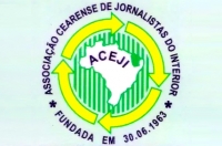 Alece homenageia a Associação Cearense de Jornalistas do Interior