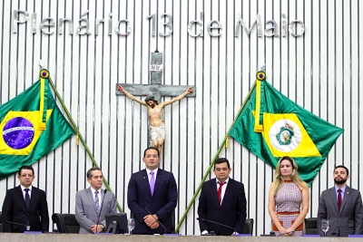 Minuto de silêncio em homenagem ao jurista cearense Carlos Roberto Martins Rodrigues