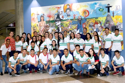 Estudantes do 3º ano da Escola de Ensino Médio de Tempo Integral João Nogueira Jucá