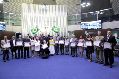 Atuação dos geólogos no Ceará é celebrada em sessão solene