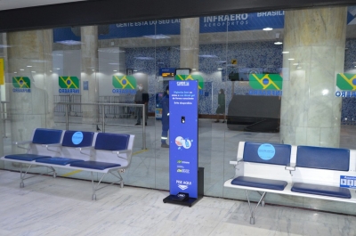 Projeto obriga instalação de dispensadores de álcool em gel em terminais rodoviário e aéreo