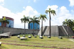 Agenda do Dia – Debate sobre reforma urbana e solenidade nesta quarta na AL