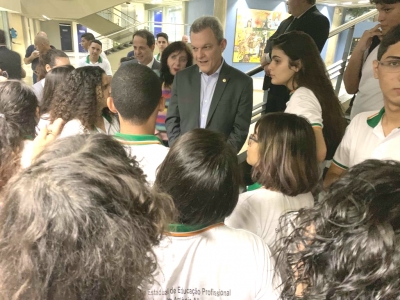 AL recebe visita de alunos da escola estadual Joaquim Antônio Albano