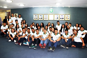 Estudantes do Centro de Atenção Integral à Criança e ao Adolescente (Caic) Raimundo Gomes de Carvalho