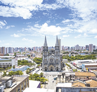 Para o arquiteto e urbanista Fausto Nilo, o comércio ambulante não pode acabar, mas deve sofrer um reordenamento