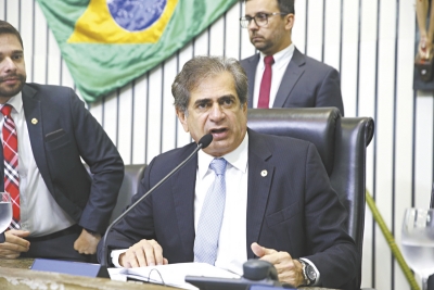 Zezinho Albuquerque, presidente da Assembleia, quer realizar um seminário para discutir a questão da Segurança no próximo mês de maio