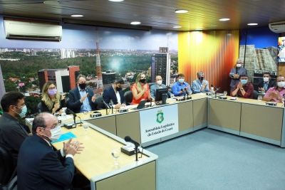 Municípios envolvidos em litígio com o Piauí debatem ações para se manterem no Ceará