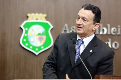 Dep. Ferreira Aragao ( PDT )