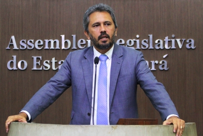 Deputado Elmano Freitas