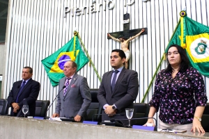 Minuto de silêncio pelo falecimento de Aleuda Maria Damasceno Cavalcante