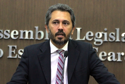 Deputado Elmano Freitas