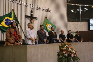 Quadrilheiros juninos são homenageados na Assembleia Legislativa