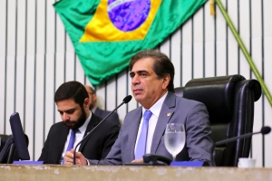 Presidente da AL, deputado Zezinho Albuquerque