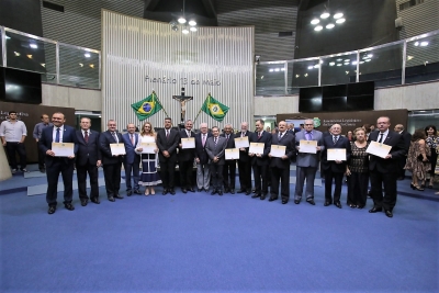 Administradores são homenageados em solenidade na Assembleia Legislativa