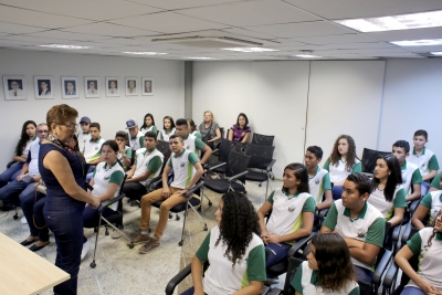 Alunos da Escola Municipal de Itaitinga visitam a Assembleia