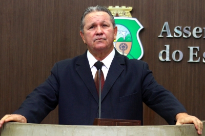 Deputado Roberto Mesquita