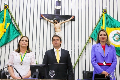 Cristiane Leitão, deputado Evandro Leitão (PDT) e secretária Onélia Santana