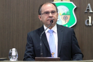 Deputado Carlos Matos (União)