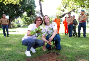 Primeira-dama da Alece, Cristiane Leitão, idealizadora do Comitê de Responsabilidade Social da Alece 