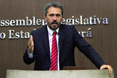 Deputado Elmano Freitas