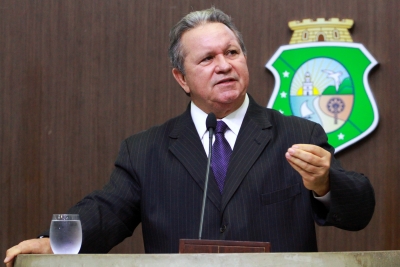 Deputado Roberto Mesquita