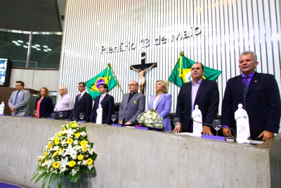 Sessão solene em homenagem aos 57 anos de fundação do Colégio Santo Inácio