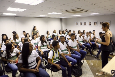 EMEF João Cirino Nogueira participa do projeto O Parlamento e sua História