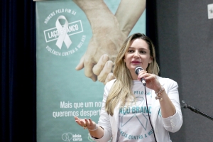 Campanha Laço Branco envolve homens no combate à violência contra a mulher