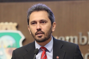 Deputado Elmano Freitas