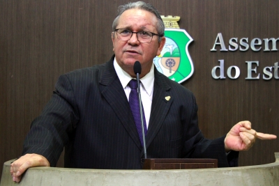 Deputado Roberto Mesquita