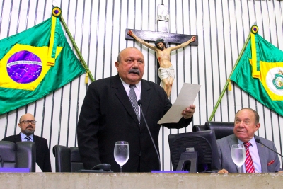 Leitura do expediente na abertura da sessão plenária desta quinta-feira