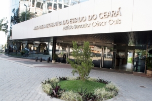 Deputados avaliam PEC do Orçamento de Guerra