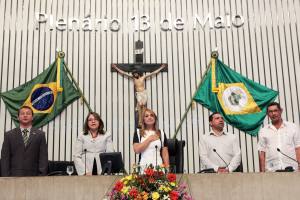 Sessão solene em homenagem aos conselheiros tutelares 