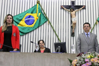 Dia de Combate ao Feminicídio é celebrado na Assembleia Legislativa