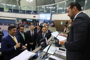 Silvio Nascimento toma posse na Assembleia Legislativa