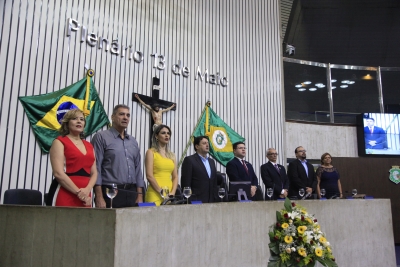 Solenidade ocorreu no Plenário 13 de Maio da AL