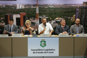 Movimento social quer participação em projeto que institui políticas para juventude